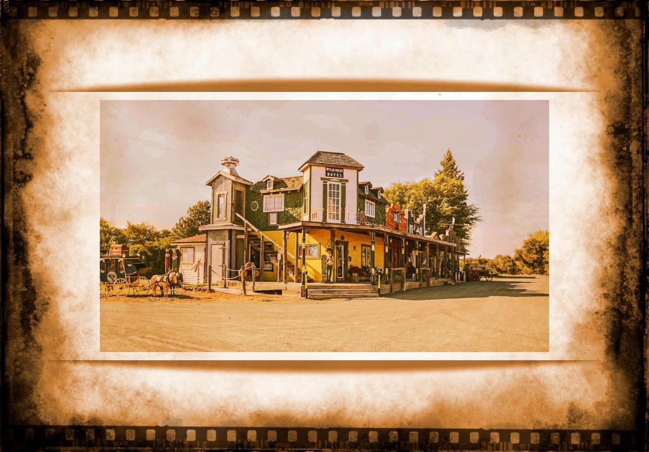 Black Bear Motel Davenport Dış mekan fotoğraf