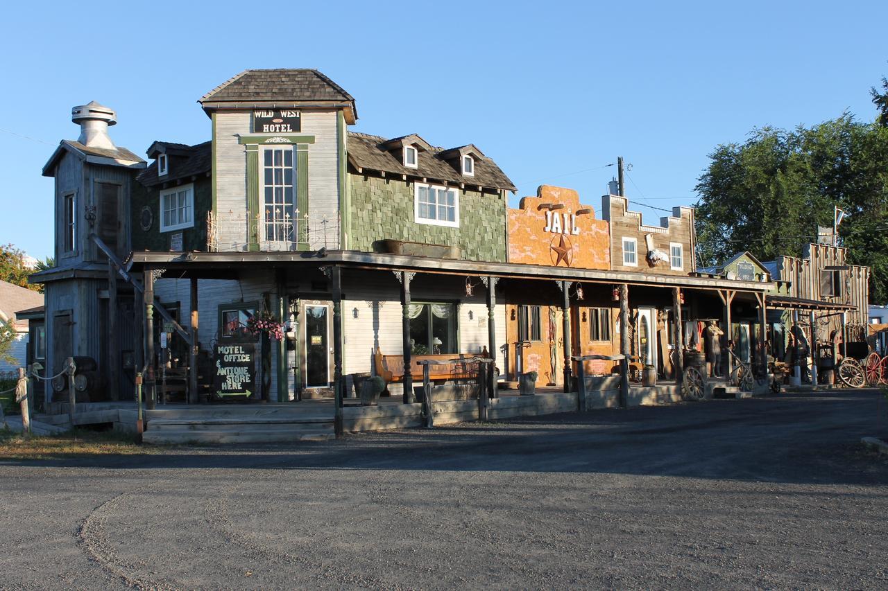 Black Bear Motel Davenport Dış mekan fotoğraf