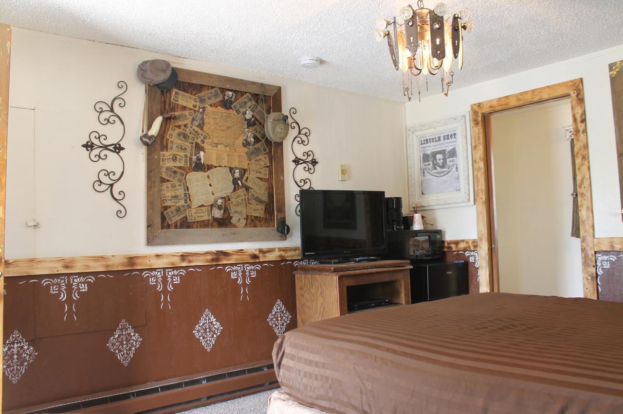Black Bear Motel Davenport Dış mekan fotoğraf